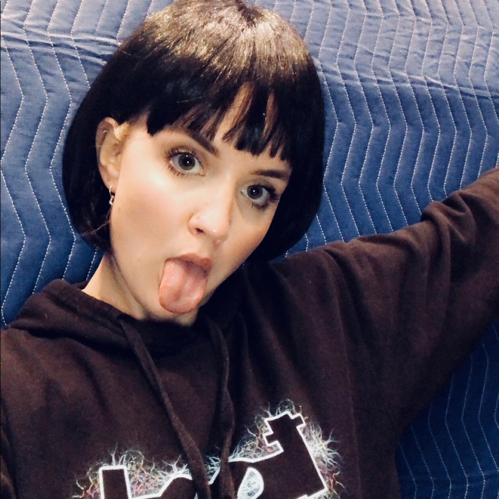 Meet your Posher, Liv